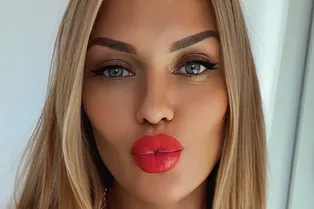 «Загорелая девочка!»: Виктория Боня снялась в откровенном топе на голое тело «Загорелая девочка!»: Виктория Боня снялась в откровенном топе на голое тело