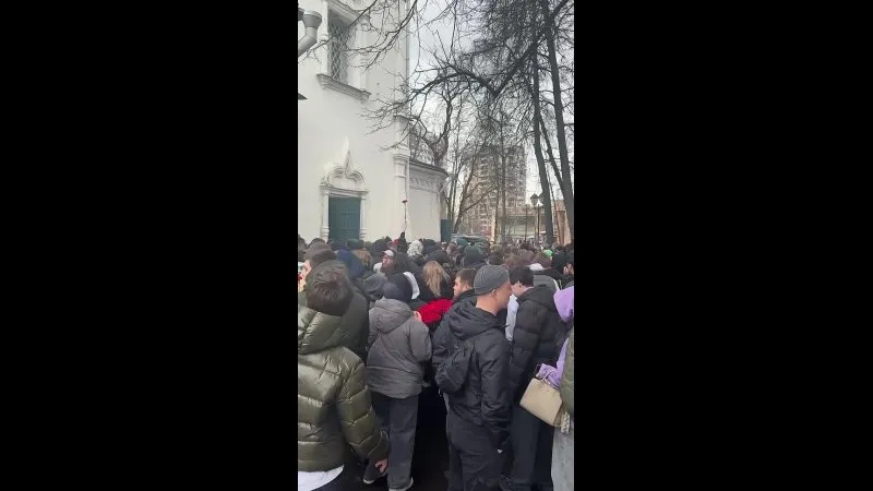 Нажми и смотри