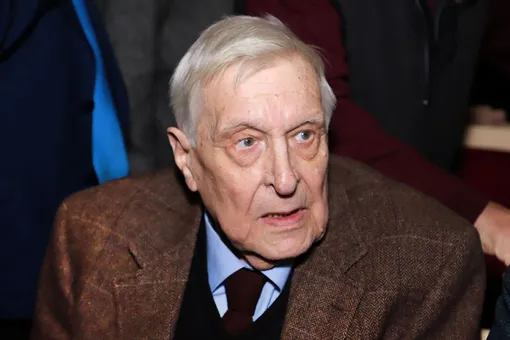 Олег Басилашвили рассказал о болезни и смерти жены Олег Басилашвили рассказал о болезни и смерти жены