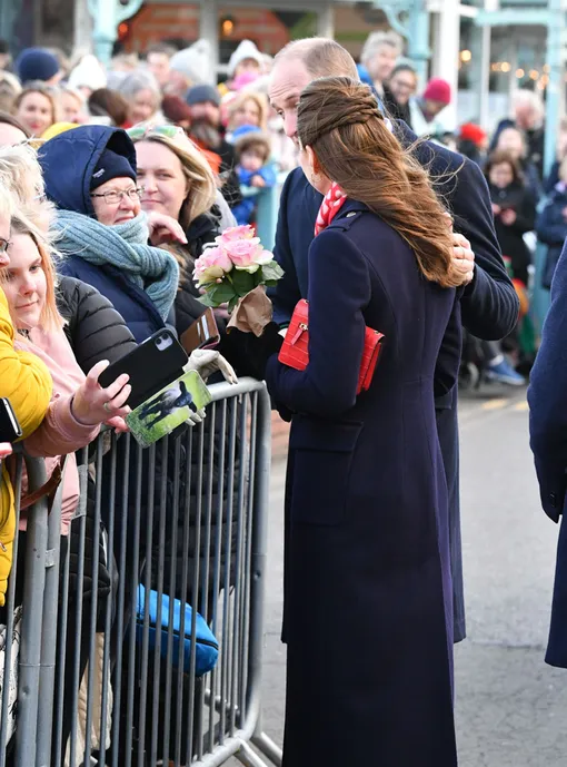 Супруги были непривычно ласковы друг к другу на публике Супруги были непривычно ласковы друг к другу на публике