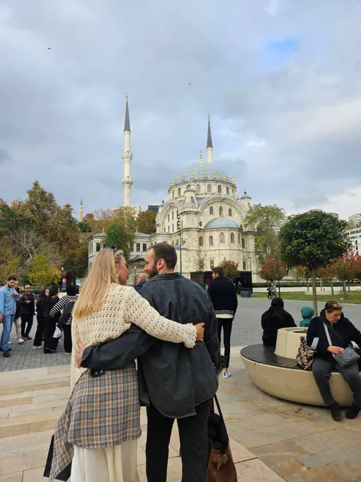 Женя Искандарова много путешествует с новым избранником Женя Искандарова много путешествует с новым избранником