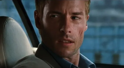 В триллере с непредсказуемой развязкой «Помни» заметна страсть Нолана к нелинейному повествованию Триллеры с высоким рейтингом и непредсказуемой развязкой