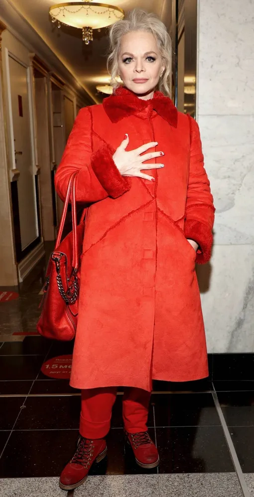 Лариса Долина оставила Полину Лурье и без денег, и без квартиры