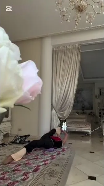 Нажми и смотри