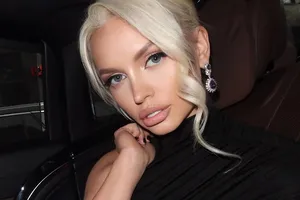 Тайная свадьба: Милана Тюльпанова вышла замуж через семь лет после скандального развода с Александром Кержаковым — видео Тайная свадьба: Милана Тюльпанова вышла замуж через семь лет после скандального развода с Александром Кержаковым — видео