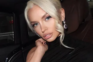 Тайная свадьба: Милана Тюльпанова вышла замуж через семь лет после скандального развода с Александром Кержаковым — видео Тайная свадьба: Милана Тюльпанова вышла замуж через семь лет после скандального развода с Александром Кержаковым — видео