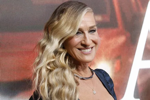 Сара Джессика Паркер рассказала, как перенесла смерть мистера Бига в сериале «И просто так» Сара Джессика Паркер рассказала, как перенесла смерть мистера Бига в сериале «И просто так»