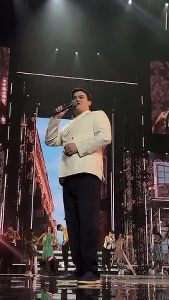 Нажми и смотри