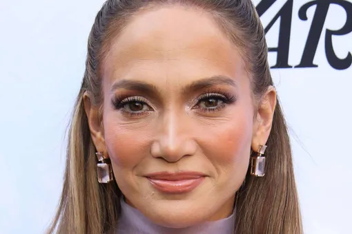 «Я всегда хожу голой»: Дженнифер Лопес высмеяла хейтеров и рассказала, как живет после развода с Беном Аффлеком «Я всегда хожу голой»: Дженнифер Лопес высмеяла хейтеров и рассказала, как живет после развода с Беном Аффлеком