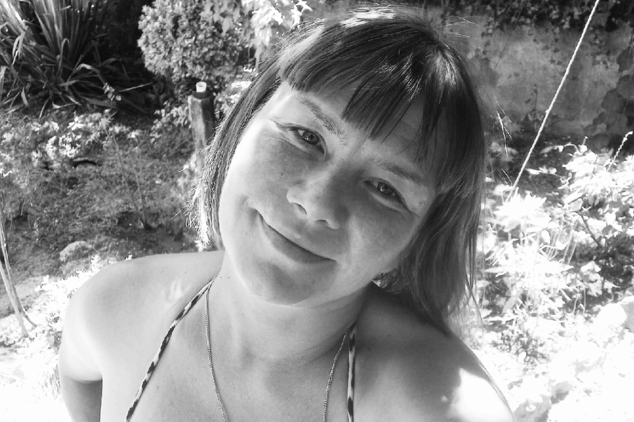 «Погибла мгновенно»: 45-летнюю певицу Наталью Немеляйнен убил камнем сосед в Крыму