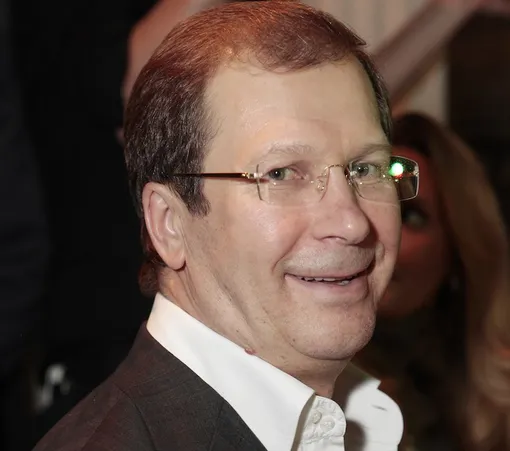 Виктор Шкулев