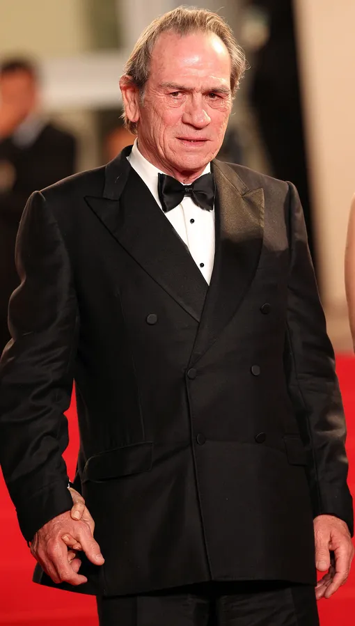 Томми Ли Джонс потерял дочь Томми Ли Джонс потерял дочь