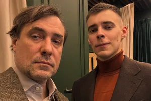 «Красивый парень. Счастлив быть твоим отцом»: Евгений Цыганов показал редкие снимки с сыном в день его 20-летия «Красивый парень. Счастлив быть твоим отцом»: Евгений Цыганов показал редкие снимки с сыном в день его 20-летия