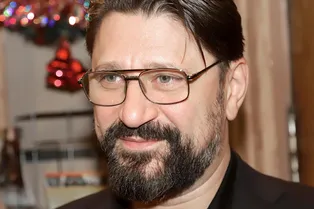 «Мама умерла в 52 года, брат — в 37 лет»: Виктор Логинов рассказал о личных потерях «Мама умерла в 52 года, брат — в 37 лет»: Виктор Логинов рассказал о личных потерях