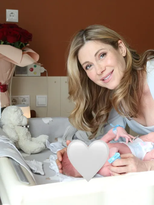 Анна Невская стала мамой в 49 лет