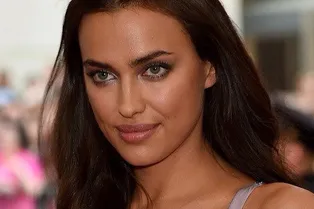 Ирина Шейк встречается с Брэдли Купером Ирина Шейк встречается с Брэдли Купером