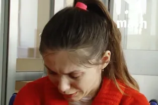 В Казани девушка с амнезией каждый день заново узнает, что ее бросил муж В Казани девушка с амнезией каждый день заново узнает, что ее бросил муж