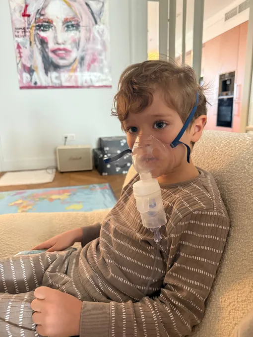 Младший сын Елены Перминовой заболел