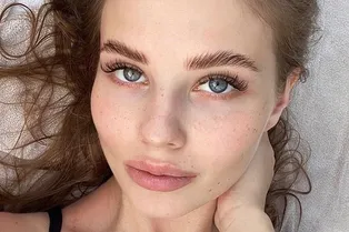 «Лежала в больнице раз в полгода»: беременная невестка Валерии о слабом здоровье «Лежала в больнице раз в полгода»: беременная невестка Валерии о слабом здоровье