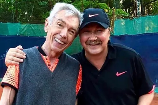 «Он всю жизнь называл меня "сынок", а я его "папа"»: Игорь Николаев обратился к скончавшемуся от рака Юрию Николаеву «Он всю жизнь называл меня "сынок", а я его "папа"»: Игорь Николаев обратился к скончавшемуся от рака Юрию Николаеву