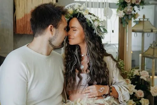 «Красивая беременность!»: Саша Зверева обнажила живот на baby shower в США «Красивая беременность!»: Саша Зверева обнажила живот на baby shower в США