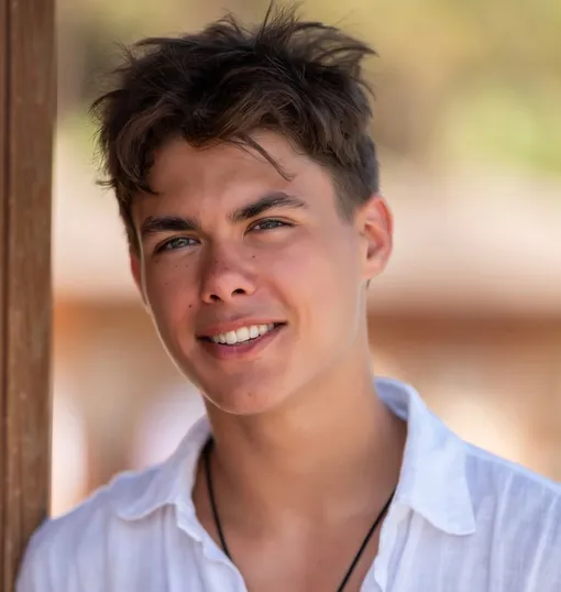 Матвей Петренко выбрал профессию актера