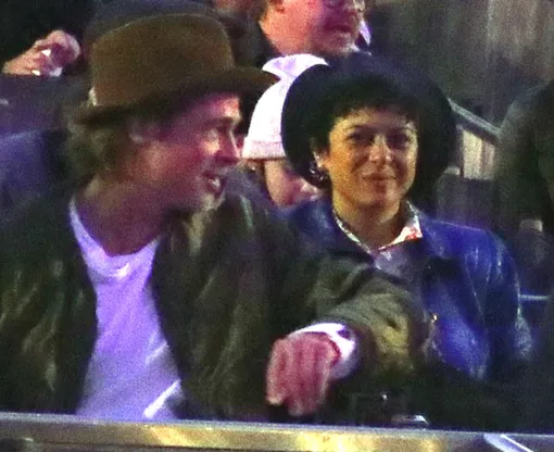 Брэд провел вечер с Алией Брэд провел вечер с Алией