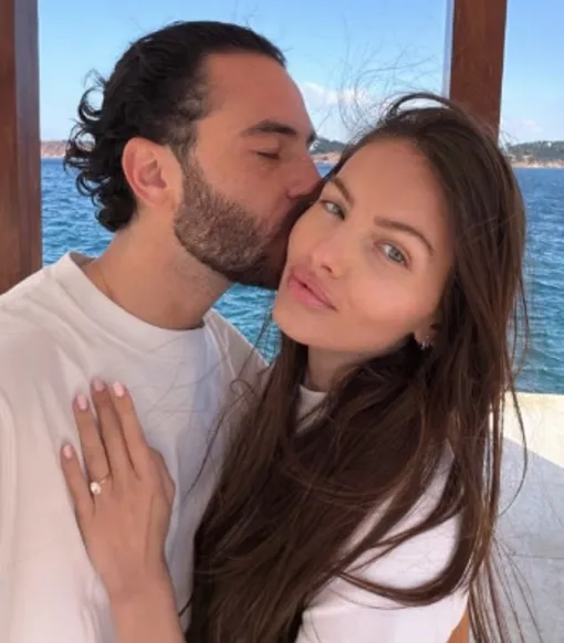 Тилан Блондо показала помолвочное кольцо