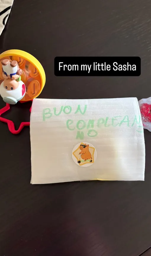 Джузеппе Ночерино показал подарок от дочери Юлии Бурцевой Джузеппе Ночерино показал подарок от дочери Юлии Бурцевой