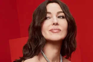 Пылкая цитата Тима Бёртона, которая раскрывает его настоящие чувства к Монике Беллуччи Пылкая цитата Тима Бёртона, которая раскрывает его настоящие чувства к Монике Беллуччи
