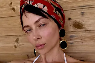 «Я сделала радостный педикюр, но не улетела в отпуск»: Настасья Самбурская серьезно заболела «Я сделала радостный педикюр, но не улетела в отпуск»: Настасья Самбурская серьезно заболела