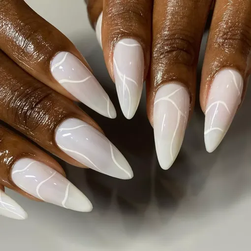 Представь, что это нити шелкопрядов, специально собранные ради твоих ноготочков