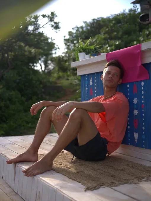 Аристарх Венес на втором сезоне реалити-шоу ТНТ «Звезды в джунглях» Аристарх Венес на втором сезоне реалити-шоу ТНТ «Звезды в джунглях»