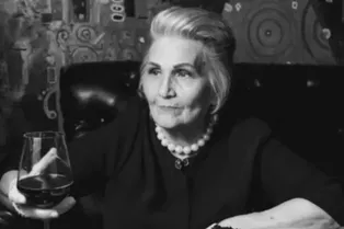 Умерла актриса фильма «Будь счастлива, Юлия!» и сериала «Радости земные» Нина Дони Умерла актриса фильма «Будь счастлива, Юлия!» и сериала «Радости земные» Нина Дони