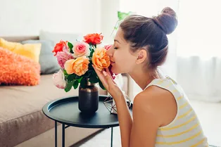 Как приятно пахнуть без духов: 11 привычек, которые работают