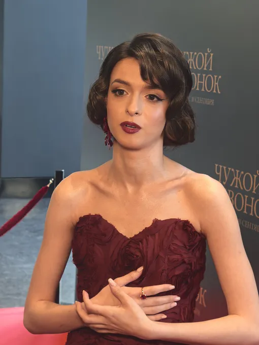 Аля Майер на премьере рассказала о своей героине Аля Майер на премьере рассказала о своей героине
