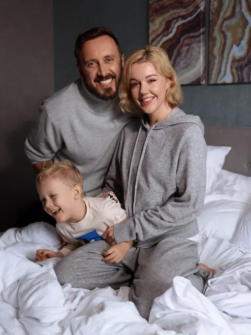 Юлианна Караулова показала семейное фото