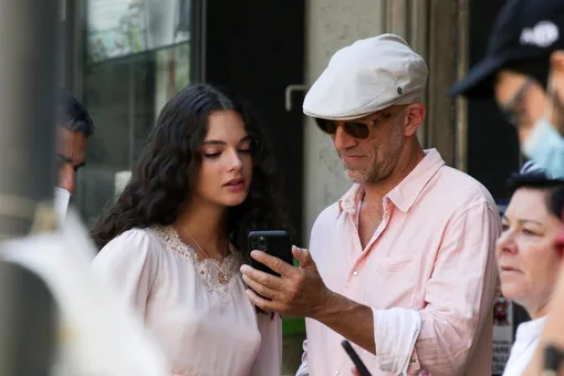 Дочь Моники Беллуччи Дева и ее бывший муж Венсан Кассель Дочь Моники Беллуччи Дева и ее бывший муж Венсан Кассель