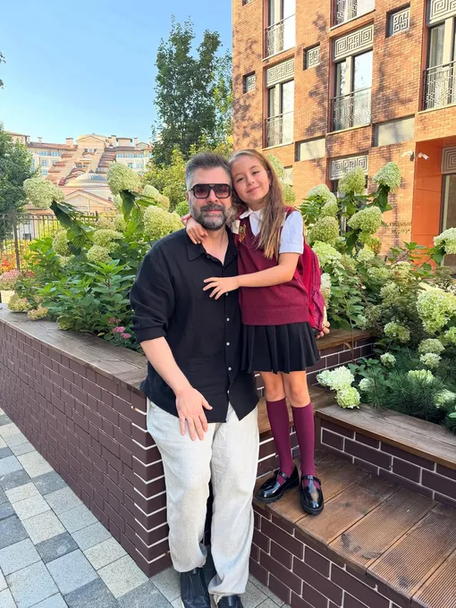 Дмитрий Исхаков с дочерью Мией