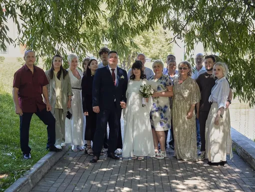 Анна Руднева с мужем и близкими