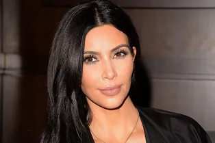 Беременная Ким Кардашьян показала подросший живот Беременная Ким Кардашьян показала подросший живот