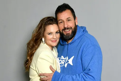 «Между нами химия»: Дрю Бэрримор назвала женатого актера, с которым у нее был лучший экранный поцелуй «Между нами химия»: Дрю Бэрримор назвала женатого актера, с которым у нее был лучший экранный поцелуй