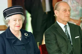 «Принц Филипп стал нашим героем»: Елизавета II показала любимые фото мужа «Принц Филипп стал нашим героем»: Елизавета II показала любимые фото мужа