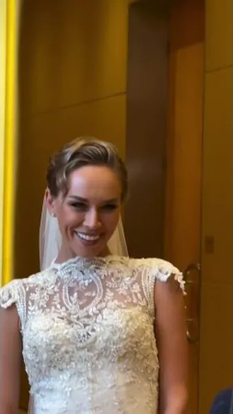 Нажми и смотри