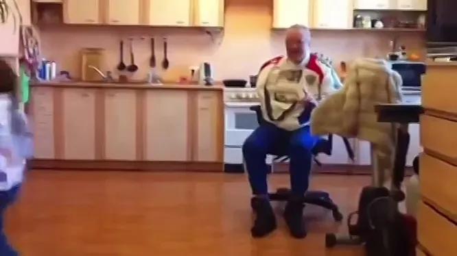 Нажми и смотри Нажми и смотри