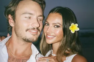 30-летний сын Памелы Андерсон и Томми Ли решил жениться на юной модели 30-летний сын Памелы Андерсон и Томми Ли решил жениться на юной модели