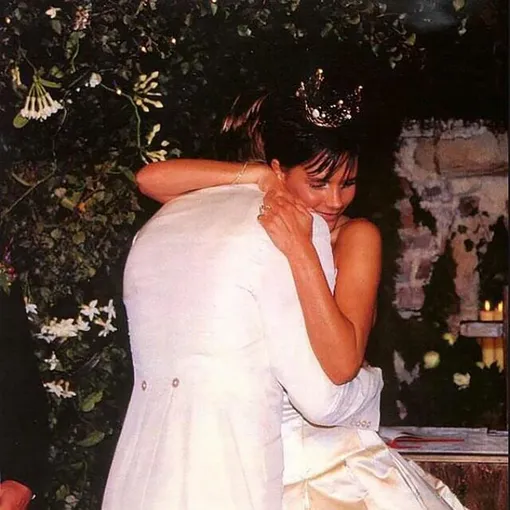 Дэвид и Виктория Бекхэмы отмечают годовщину свадьбы