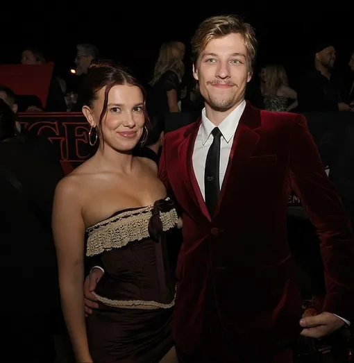 Милли Бобби Браун вышла в свет с мужем Милли Бобби Браун вышла в свет с мужем