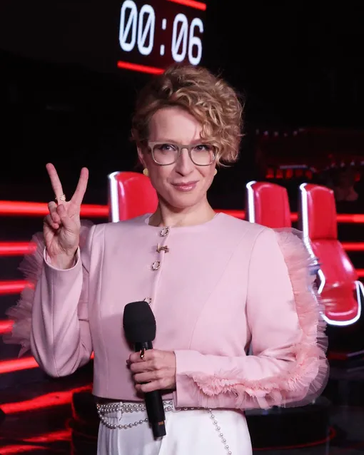 Яна Чуриковой на съемках шоу «Голос»