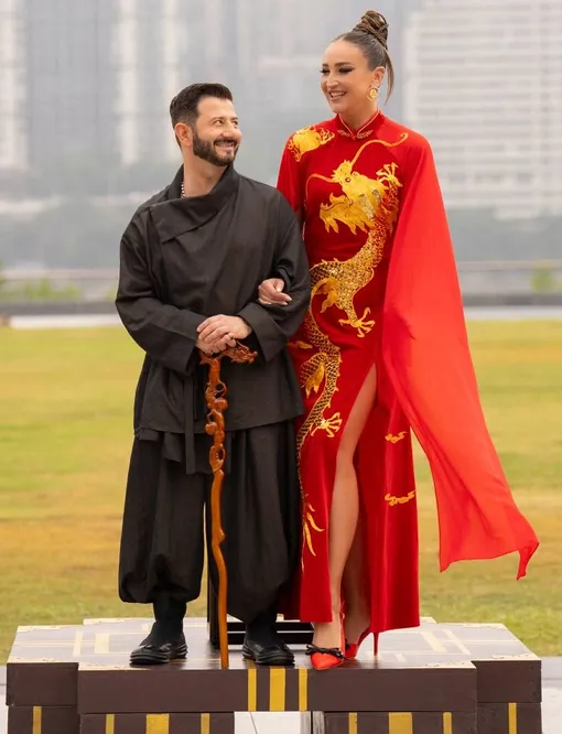 Ведущие реалити-шоу «Сокровища императора» Михаил Галустян и Ольга Бузова